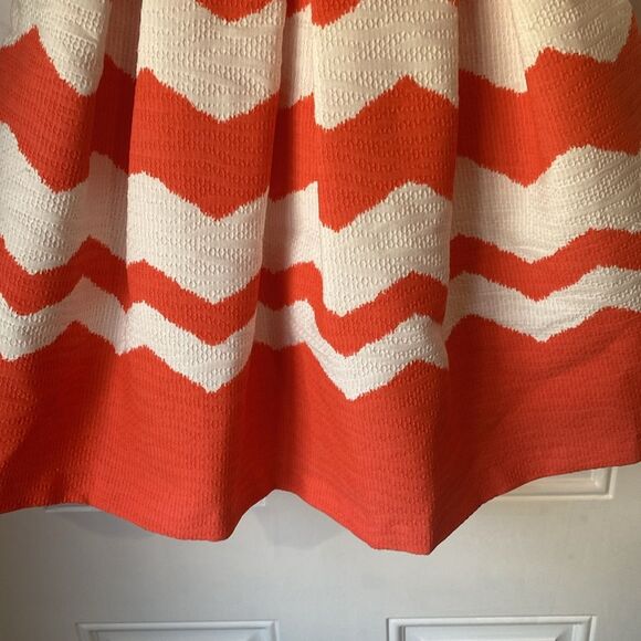 The Limited Coral and White Chevron Aline Dress Size 4 - Picture 4 of 10